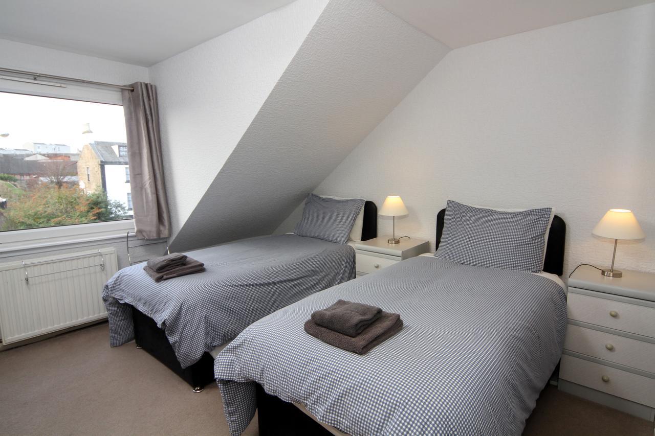 Dean Park Guest House Kilmarnock Dış mekan fotoğraf